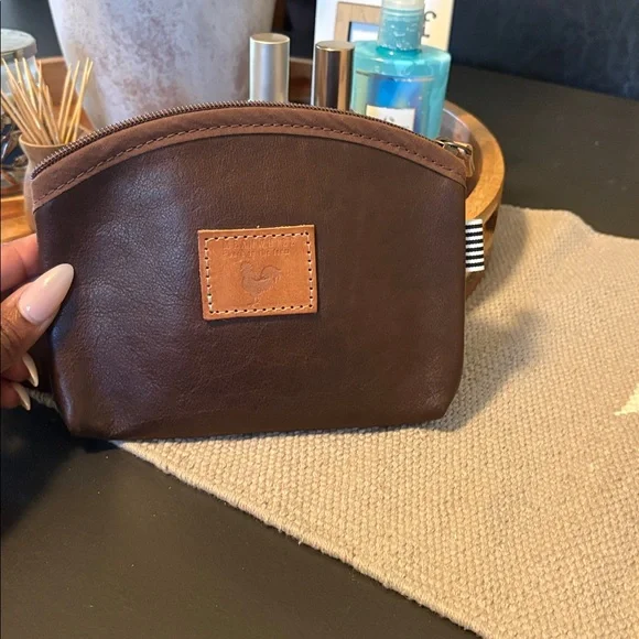 Meanwhile Back On the Farm Midi Hobo w/ makeup pouch - Picture 6 of 7